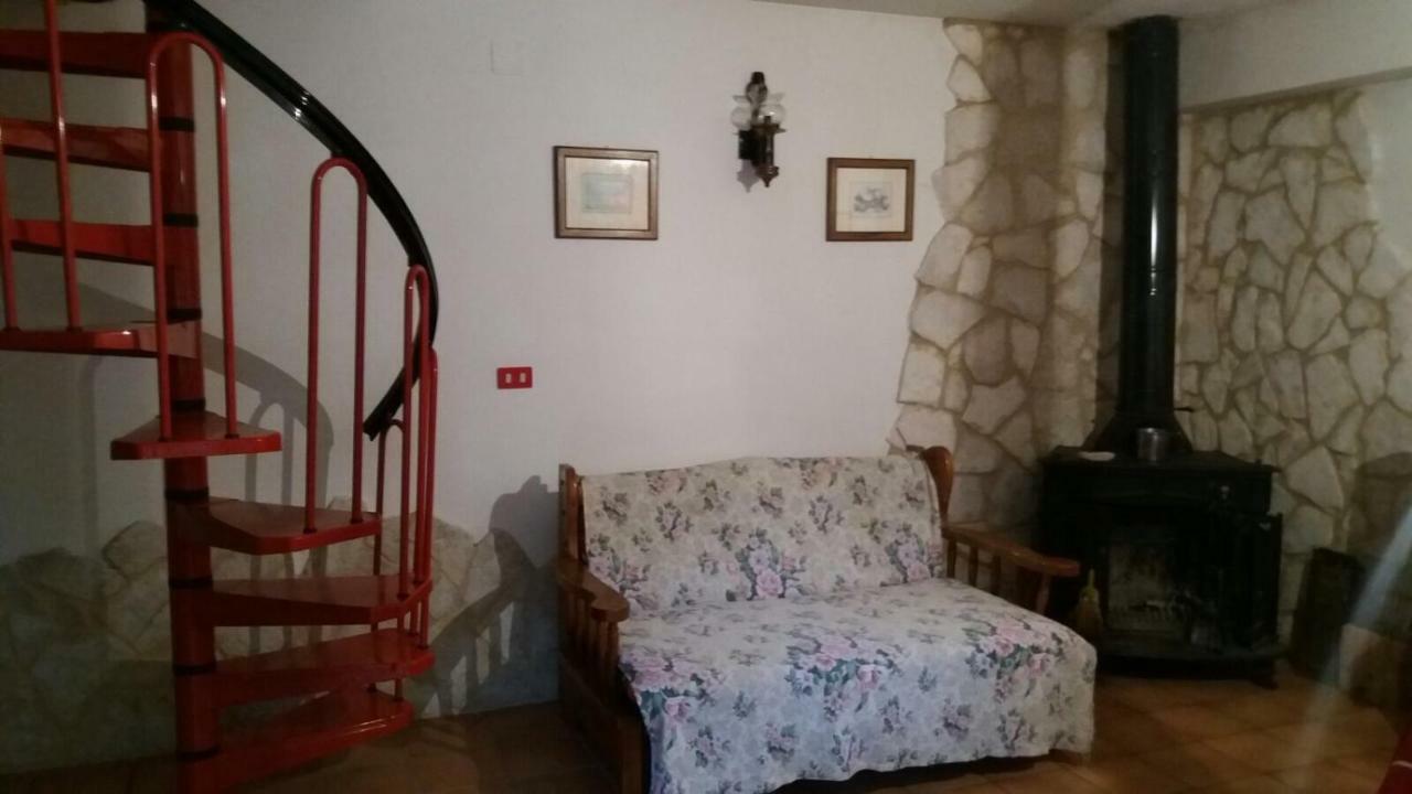 Willa Casa Con Giardino Pescasseroli Zewnętrze zdjęcie