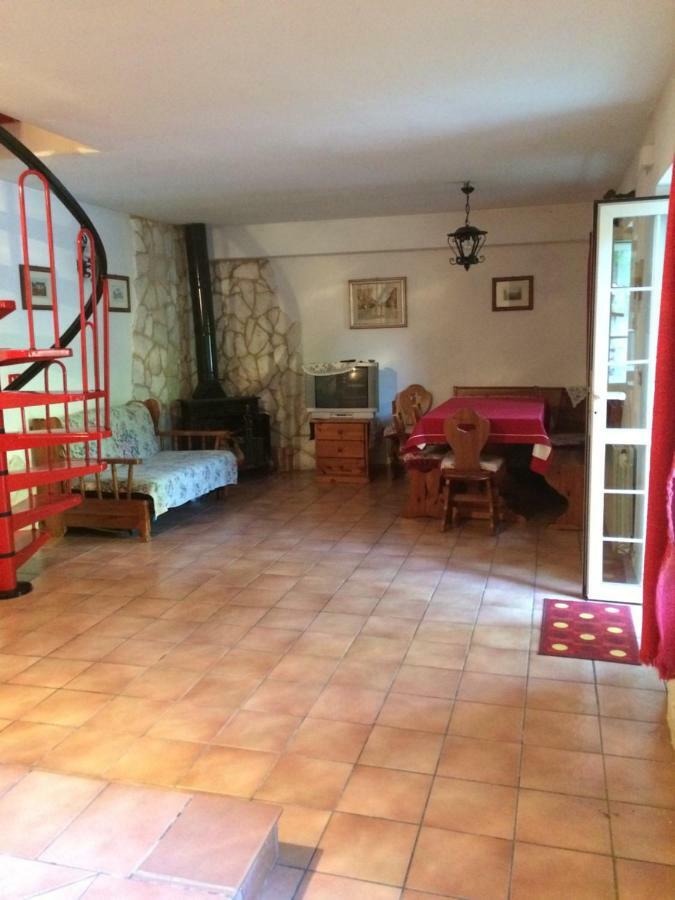 Willa Casa Con Giardino Pescasseroli Zewnętrze zdjęcie